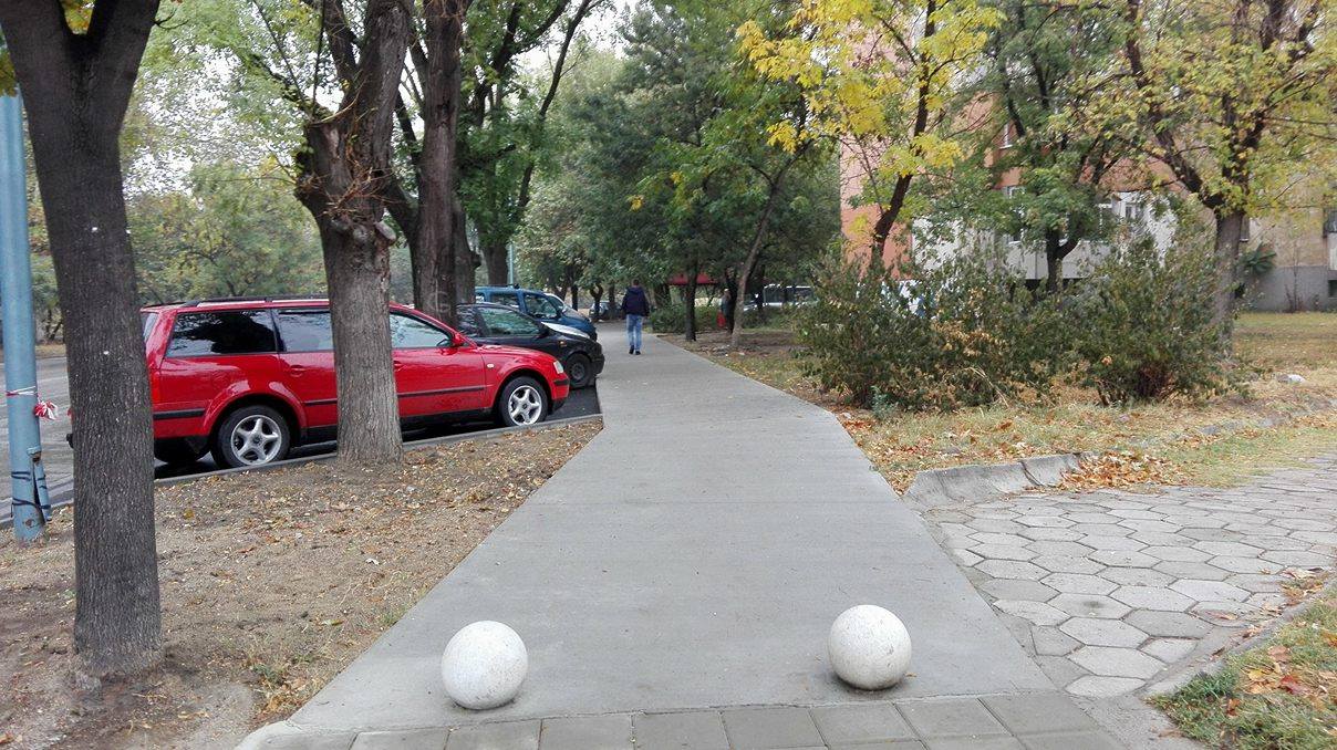 Форд блъсна възстратна пловдивчанка в Тракия, в болница е