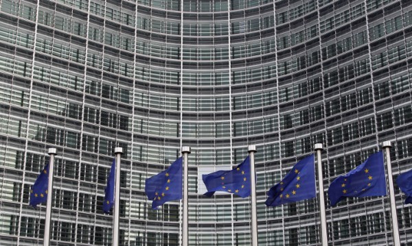 Брюксел предлага набеденият в корупция да доказва невинност