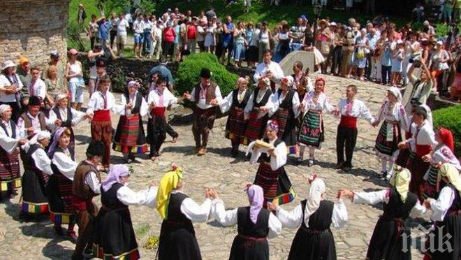 На Светла сряда се играят обичаи за плодородие и дъжд