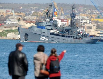 The Daily Express: САЩ пренебрегна поканата на Китай за 70-та годишнина на своите ВВС