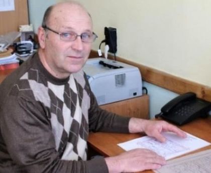 56-годишен перничанин тръгна на училище