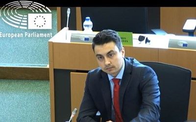 Момчил Неков иска 40 млн евро повече от бюджета на ЕС заради болестите по животните