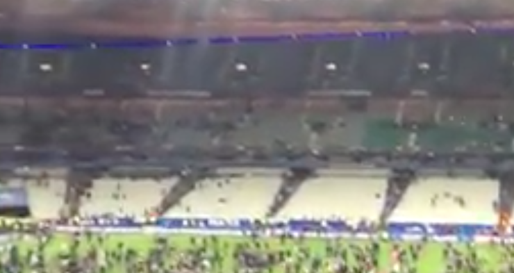 Потресаващо ВИДЕО: Вижте как гръмнаха бомбите до Стад дьо Франс