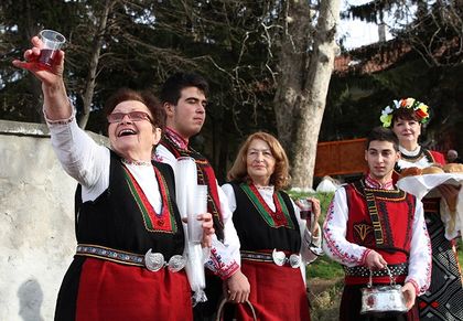 Стара Загора: Празник на пелина готвят в село Змейово