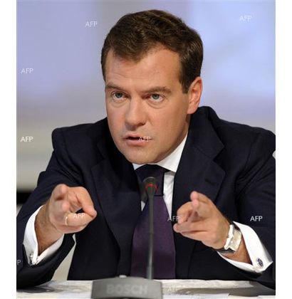 Премиерът на Русия Дмитрий Медведев: Каня президента Румен Радев на Петербургския икономически форум- надявам се товa да спомогне за по-доброто разбирателство между страните ни