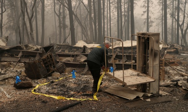 Над 1000 души в неизвестност при пожара в Калифорния