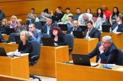 Намалиха данък МПС средно с 10%