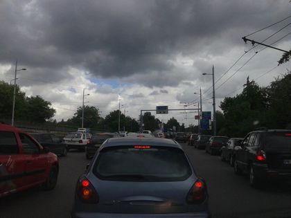 Ад по булевардите на Пловдив, шофьори псуват (ВИДЕО/СНИМКИ)