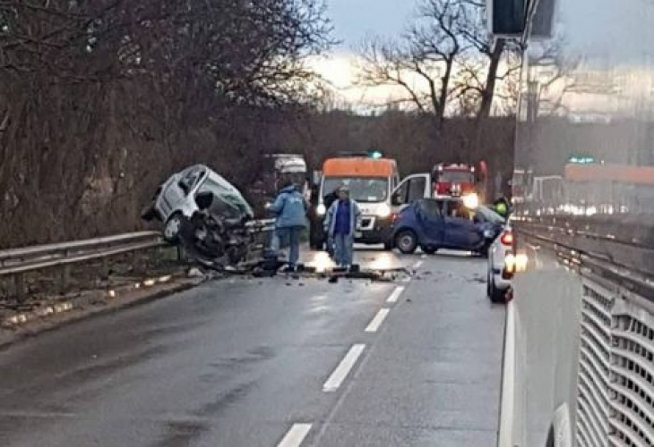 Мъката е голяма! Трагични подробности за жестоката катастрофа, окървавила пътя Ловеч-Троян
