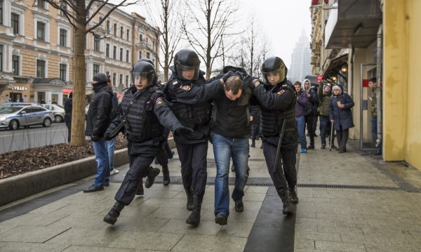36 арестувани в Москва за неразрешена демонстрация