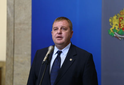 Каракачанов призова прокуратурата да се самосезира за Местан