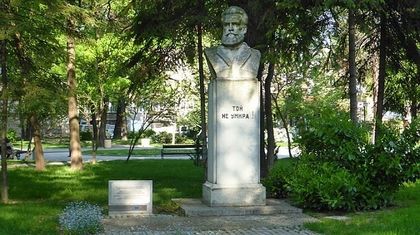 Пловдив почита загиналите за свободата на България с поклонение пред паметника на Христо Ботев