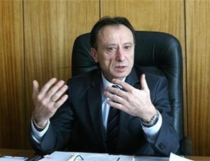 Средства от Фонда за лечение на деца отклонявани към лични сметки