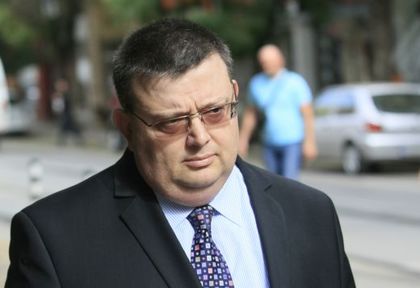Цацаров: Не подценявайте премиера
