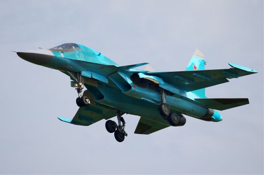 Ексклузивно за войната: Страховитият Су-34 унищожи с един удар пункт на 