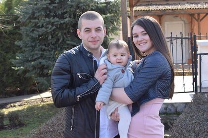 Шестима лекари накараха майка от Добрич да направи аборт, защото в корема й расте изрод! Но тя не ги послуша и се случи чудо! (СНИМКИ)