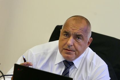 Премиерът отвръща на