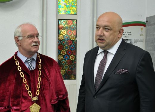 Пенчо Гешев остава ректор на НСА