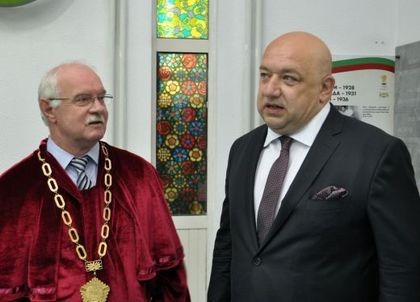 Пенчо Гешев остава ректор на НСА