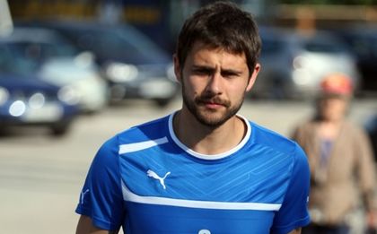 Генков титуляр при равенство на Денизли