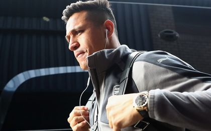 Звезда на Арсенал играл в затвора в Чили