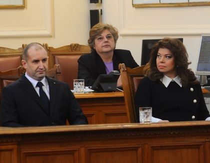 Посолството на САЩ у нас поздрави Радев и Йотова за встъпването им в длъжност