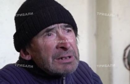 Невероятен жест! Младежи спасиха бездомник от глад и измръзване (СНИМКИ)