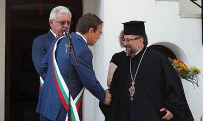 Асеновградчани искат отнемането на почетното гражданство на поп доносник