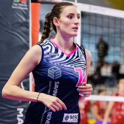Емилия Николова показа класа в Италия