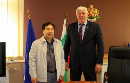 Китайци искат Агропромишлен парк в Пловдив от Зико