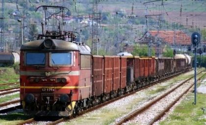 Влак удари старозагорец, прати го в критично състояние