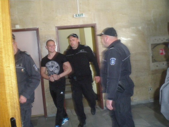 Кюстендил: Районният съд постанови една година затвор за обвинения в убийство Алекс Анков по дело за хулиганство и незаконно държане на оръжие