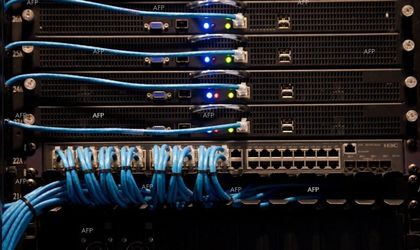 Reuters: Водещи технологични компании са забранили на персонала си контакти с Huawei