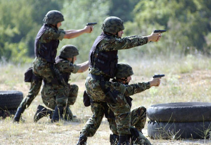 Бивши командоси за мисията в Камбоджа: Сега там е по-добре, отколкото в България. Да дойдат да ни оправят