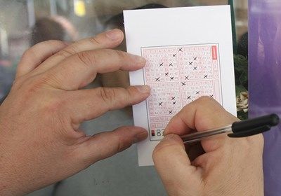 Появи се човекът, спечелил близо 8 милиона от тотото в Съединение