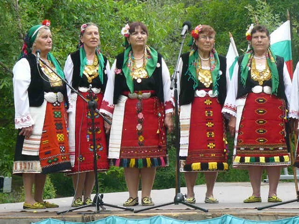 Тополовград: Народният събор край манастир „Св.Троица“ и тази година събра много посетители