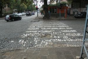 Общината масово губи дела, заради дупките в града