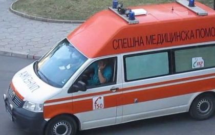 Падна покривът на сграда и уби мъж