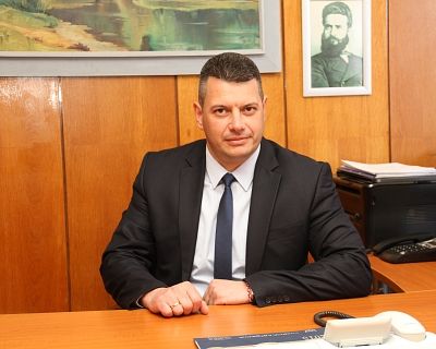 Двама се опитаха да дадат подкуп на кмета на Неделино