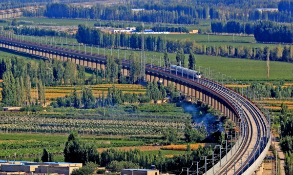 Пожар в тунел отмени над 80 влака в Япония