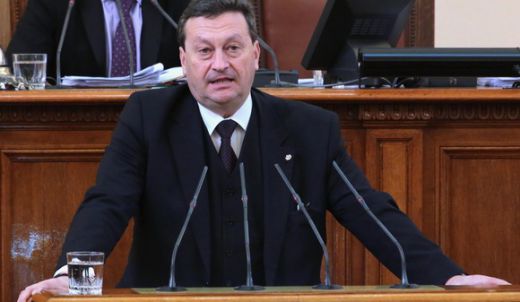 Безредици в парламента! Таско Ерменков обяви черен петък за България