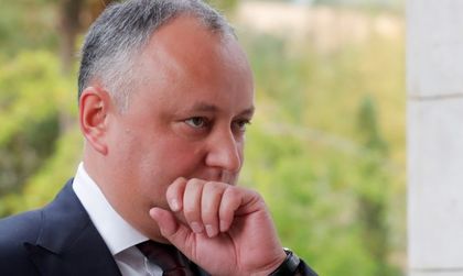 Президентът на Молдова попадна в катастрофа, но е добре