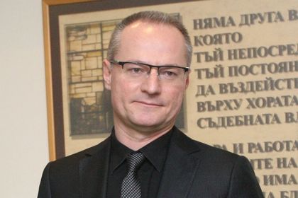 РУНД ПОРЕДЕН! Искат отстраняването на Лозан Панов от шефския пост във ВКС