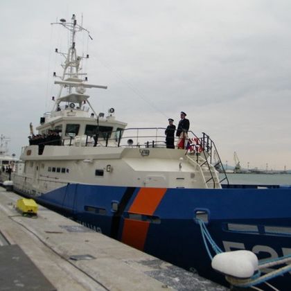 Български кораб спаси 900 мигранти край Лесбос