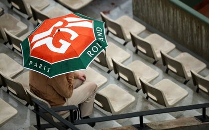 Отложиха Димитров - Троицки с поне час и половина