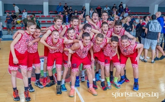 България с участие в международен проект за млади баскетболисти