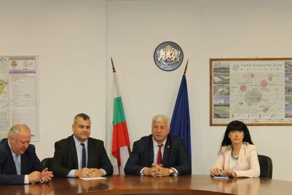 Зико представи третия си заместник в Областната управа