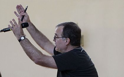 Лудия Биелса напусна Лацио, клубът мисли за съд