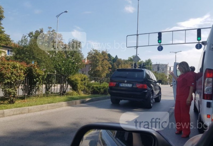 Проговори шофьорът на БМВ-то от скандала с линейката в Пловдив