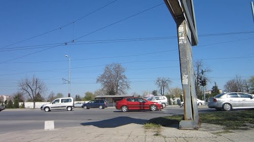 Жена паркирала колата си на "Цариградско шосе" в Пловдив остана без гуми и джанти